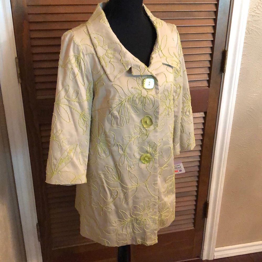 Elliott Lauren Stitched Floral Jacket